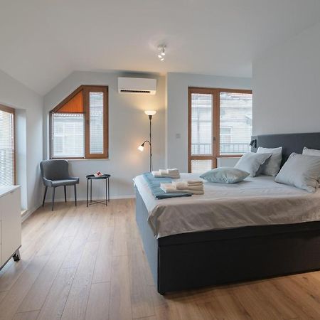 Magdalena Apartment - Two Bathrooms, Perfect City Center Várna Kültér fotó